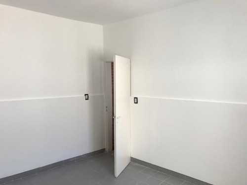 Imagen 11 de 12 de Departamento Tipo Casa En Venta En Lanus Oeste