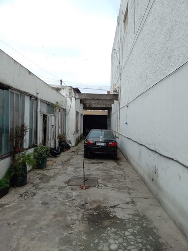 Casa Y Local S/av. San Martin Al 1000-ideal Constructor - Ramos Mejia