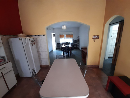 Casa En Venta En Haedo Sur