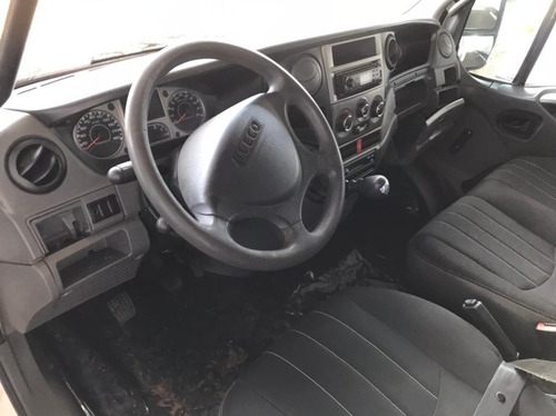 Imagem 3 de 14 de Iveco 55c17