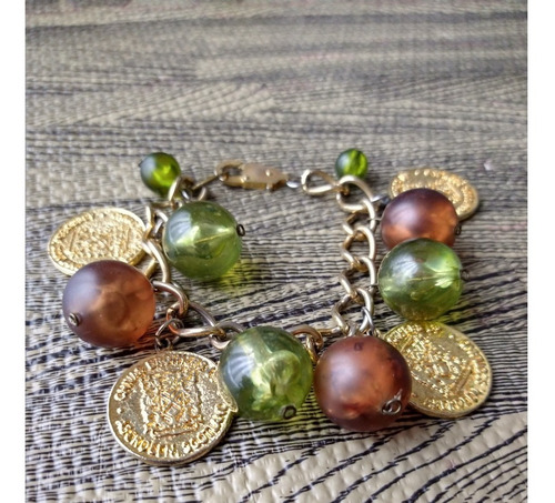 Pulsera Dorada Con Piedras Y Monedas