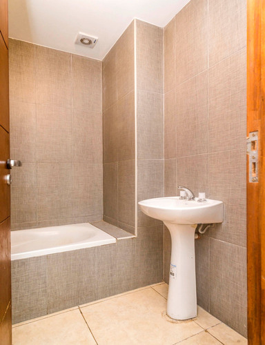 Imagen 24 de 25 de Monoambiente Venta Zona Macrocentro Con Balcon