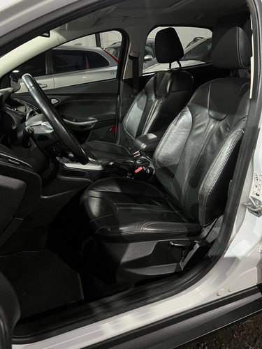 Imagen 11 de 14 de Ford Focus 5p 2.0l N At Se Plus