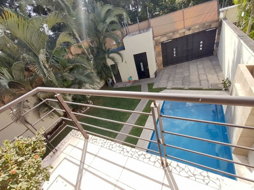 Casa Estilo Contemporáneo En Lomas De Cuernavaca.