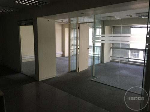 Imagen 4 de 11 de Oficina En Ciudad Vieja - Edificio Presidente - 6° Piso