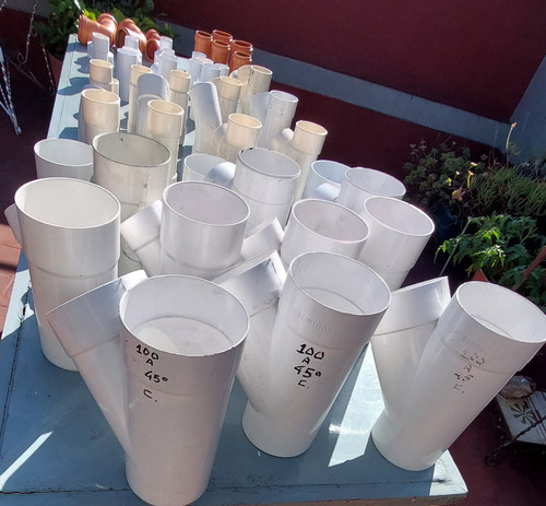 Lote De 49 Piezas Pvc Blancos Y 8 Awaduct