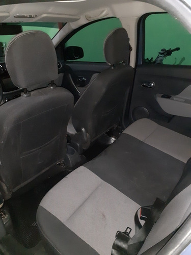 Renault Logan 2015 1.6 Privilége Plus 105cv
