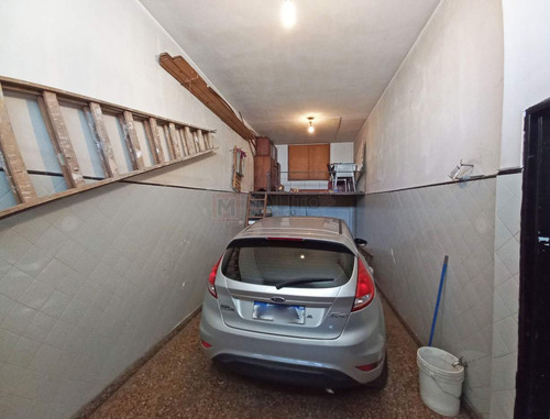 Venta Casa 5 Ambientes Con Galpón / Terraza / Balcón / Patio En Lote Propio En Mataderos