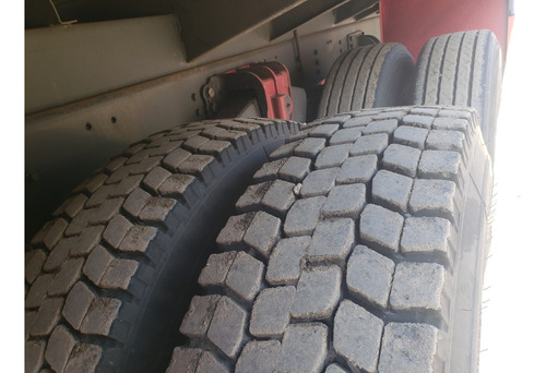 Volvo Vm 270 Leito Bitruck 8x2 Baú 11,50 Metros Plataforma