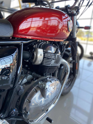 Royal Enfield Interceptor 650 Canyon Red