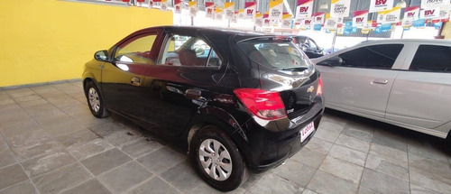 Imagem 3 de 9 de Chevrolet Onix 1.0 Mpfi Joy 8v Flex 4p Manual