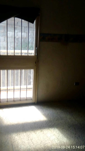 Imagen 2 de 13 de Casa En Venta En Maiquetía La Guaira Cv-mqt001