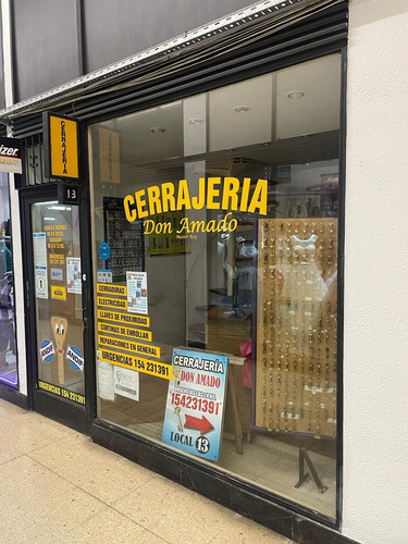 Local Comercial En Venta - Galeria Luro