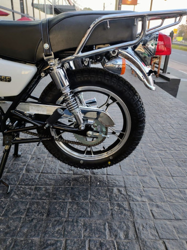 Imagen 9 de 16 de Suzuki Gn 125f - Otro Clásico Que Regresa A Las Calles!