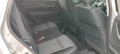 Imagen 8 de 15 de Nissan X-trail 2018 2.5 Advance 3 Row Cvt