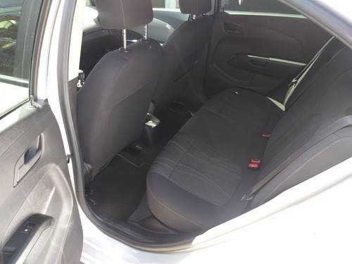 Imagen 13 de 15 de Chevrolet Sonic 2015 1.6 Lt L4 Man At