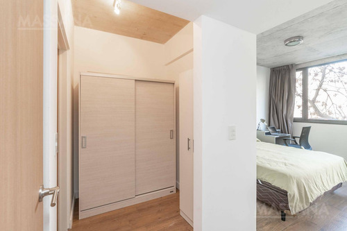 Venta De 2 Ambientes Al Frente Con Balcon En Palermo
