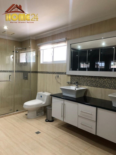 Imagen 10 de 14 de Exclusivo Town House