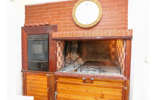 Venta Casa En Sargento Cabral Santa Fe Con Pileta