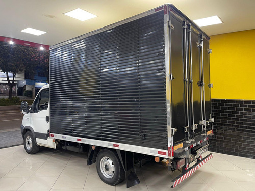 Iveco Daily 35s14 2018 *refrigerada Com Gancheira