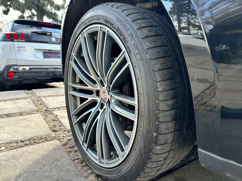 Porsche Macan R4