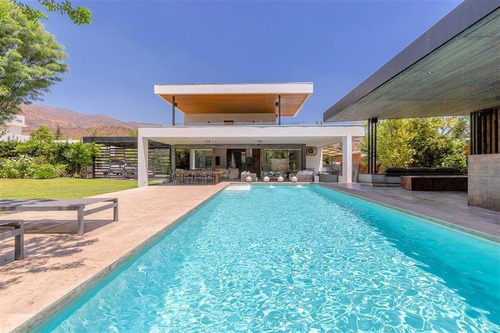 Imagen 2 de 26 de Casa Estilo Moderna, Condominio Los Bosques De Piedra Roja