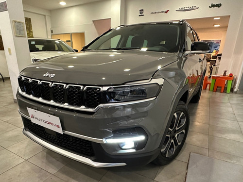 Imagen 8 de 25 de Jeep Commander H