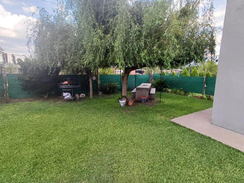 Casa En Venta - 2 Dormitorios 2 Baños - Santa Fe