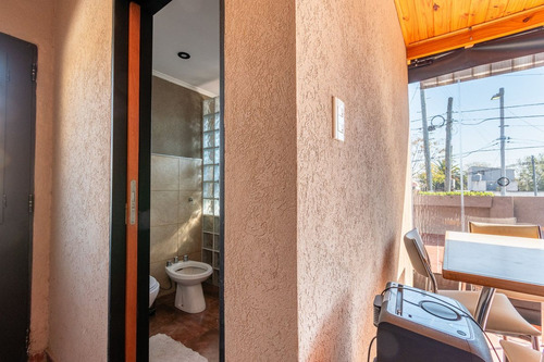Venta Casa 4 Ambientes Con Terraza Propia, Wilde.