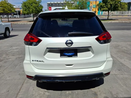 Nissan X-Trail 2.5 Exclusive 2 Row Cvt