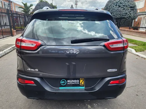 Jeep Cherokee 3.2 Longitude