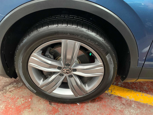 Imagen 14 de 15 de Volkswagen Tiguan 2.0 Highline Aut Ac 7 Pasjs 2018