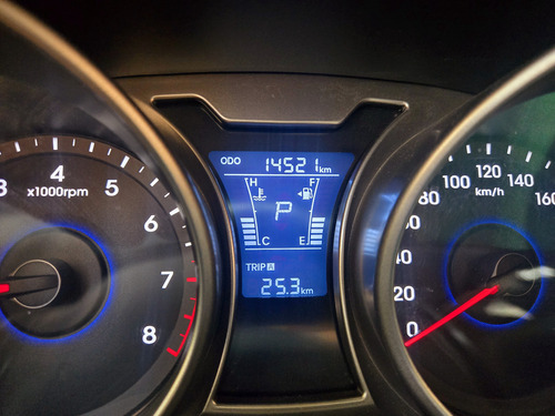 Hyundai Veloster 1.6 6at 130cv