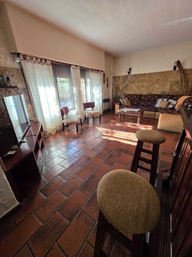 Casa 4 Ambientes En Venta En Villa Bosch