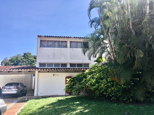 Imagen 2 de 24 de Se Vende Casa 450m2 5h+s/5b+s/4p Santa Paula 1460