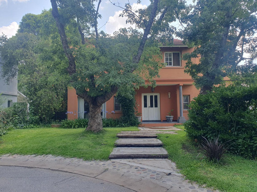 Casa En Venta 4 Dormitorios En Barrio Senderos 2, Pilar
