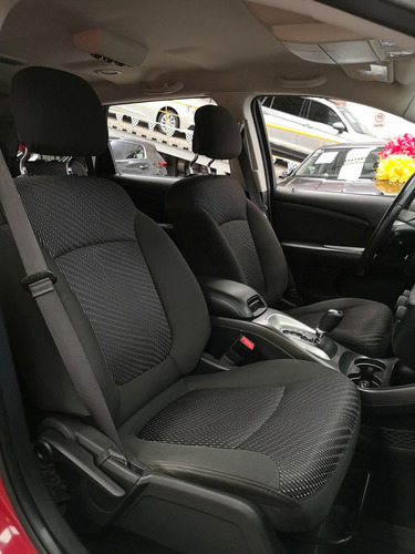 Dodge Journey 2.4 Se 7 Pasajeros At