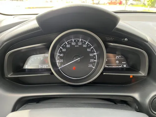 Mazda 2 (2) (fl) Touring Mt 1500cc 6ab