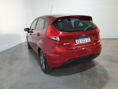 Imagen 4 de 17 de Ford Fiesta 1.6 S Plus Jdg