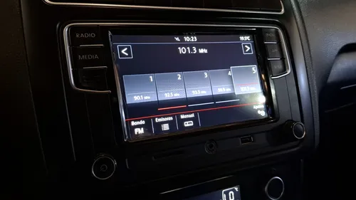 Volkswagen Vento 1.6 HIGHLINE AUTO