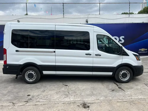 Ford Transit 3.8 Gasolina Bus 15 Pasajeros At