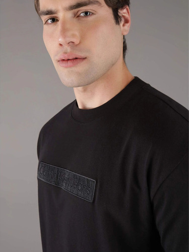 Polera Embroidered Box Negro Calvin Klein