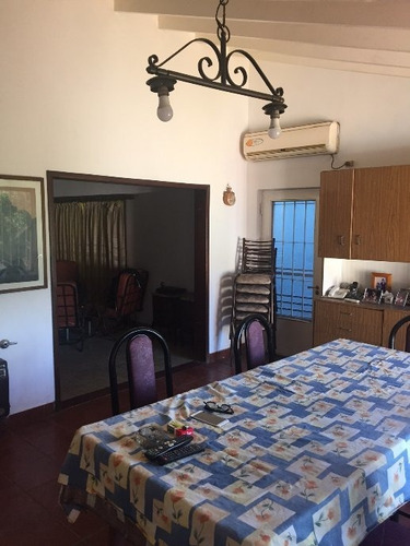 Imagen 4 de 9 de Casa En Venta En Lanus Oeste