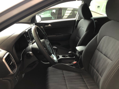 Imagen 10 de 14 de Kia Sportage Desire Mecanica 2022