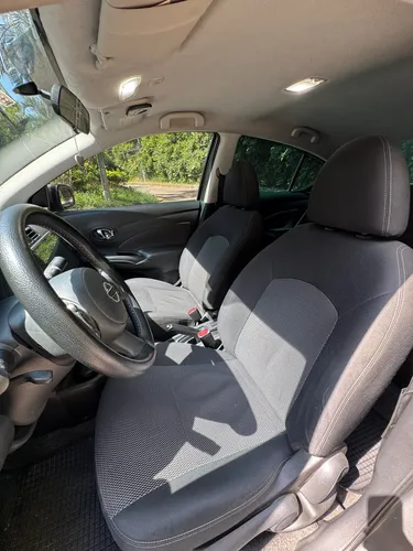 Nissan Versa Advance 1.6 Mt
