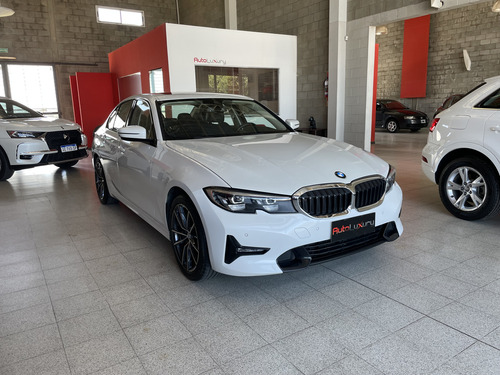 BMW Serie 3 3.0 330i Sedan Sport Line 252cv