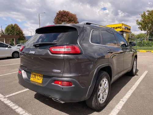 Jeep Cherokee 3.2 Longitude