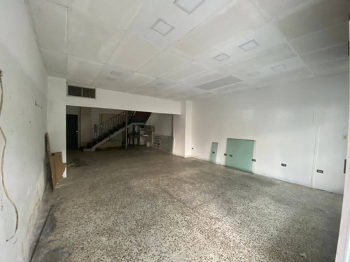 Imagen 11 de 12 de Local Comercial En Alquiler En La Av. Bolivar Cód 157783 Lucrecia Escorcha