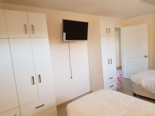 Casa Comercial En Venta De 10 Dorm. En Las Condes Senior