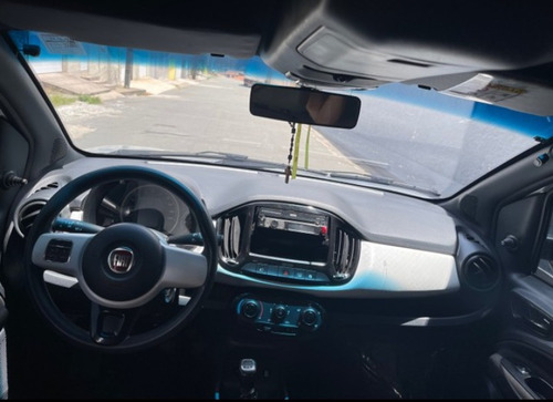 Imagem 2 de 6 de Fiat Uno 2015 1.4 Evolution Flex 5p